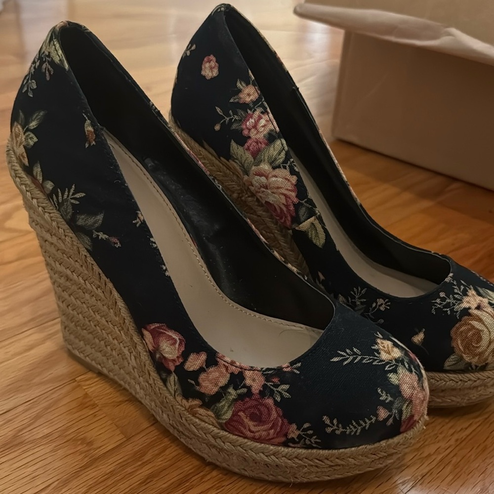 floral platform wedge pumps